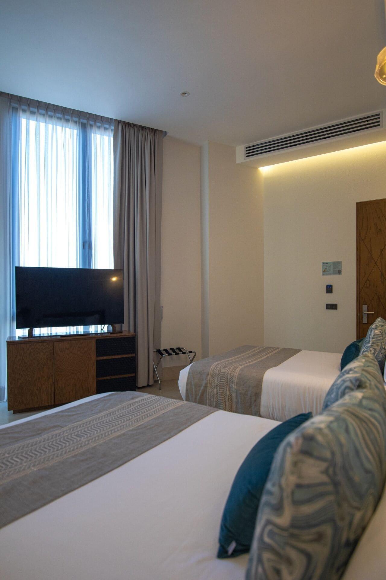 Becquer Hotel Guadalajara Bagian luar foto